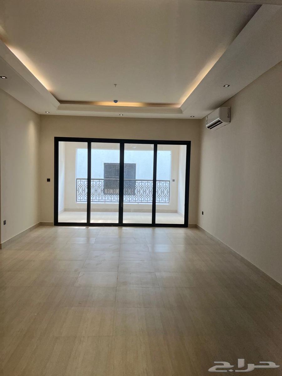 شقة 3 غرف في الرمال 3