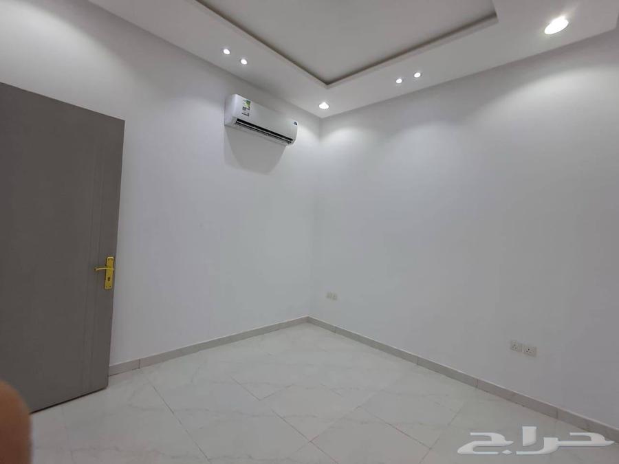 شقة 3 غرف في النهضة 5