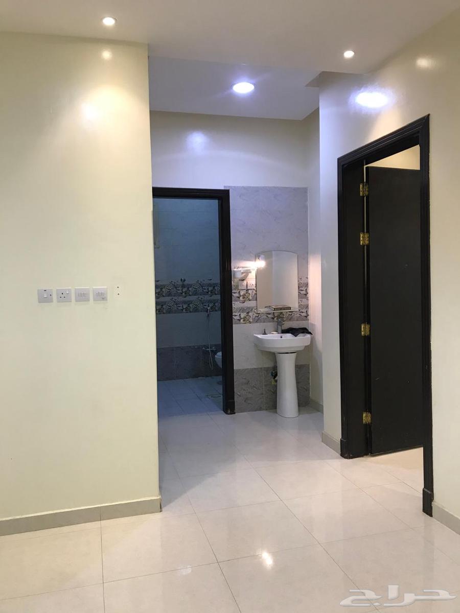 شقة 3 غرف في العزيزية 2