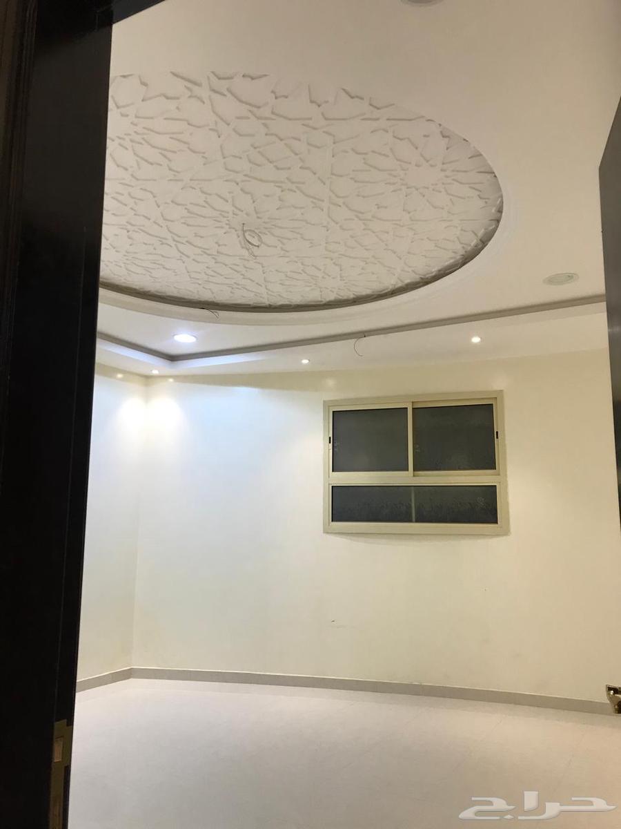 شقة 3 غرف في العزيزية 4