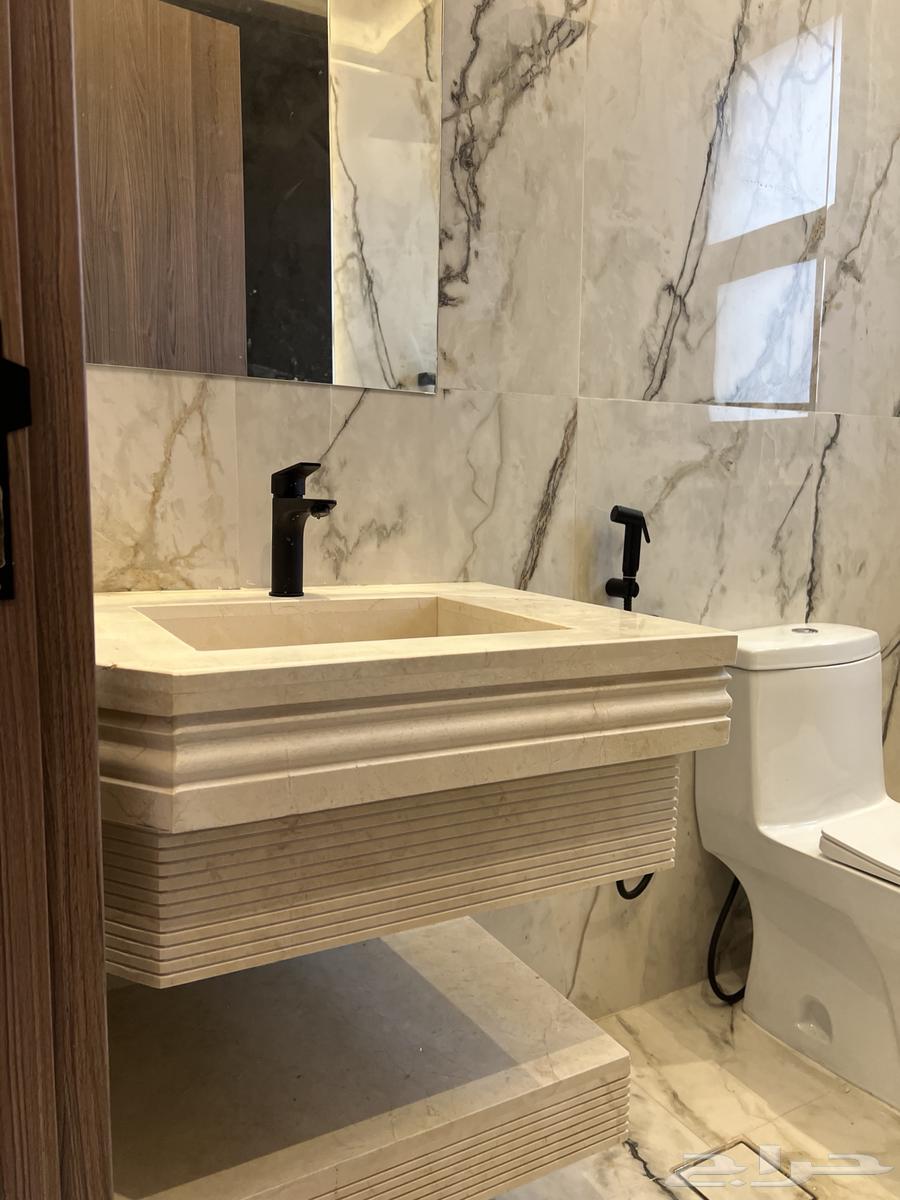 شقة 4 غرف في العارض 21