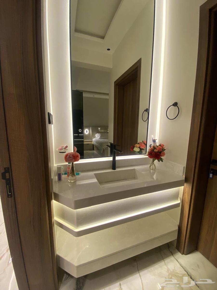 شقة 4 غرف في العارض 4