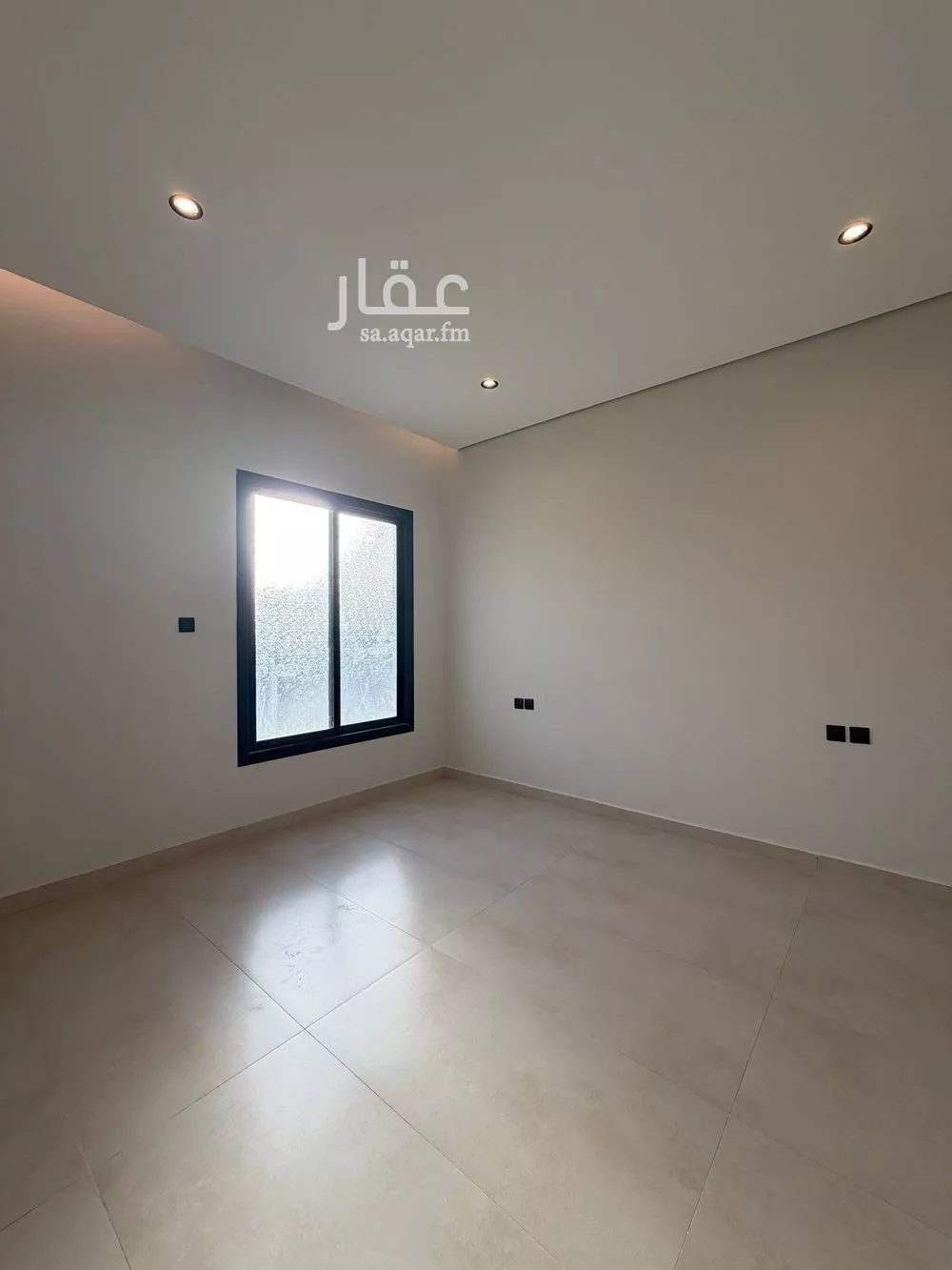 دور 4 غرف في العارض 16