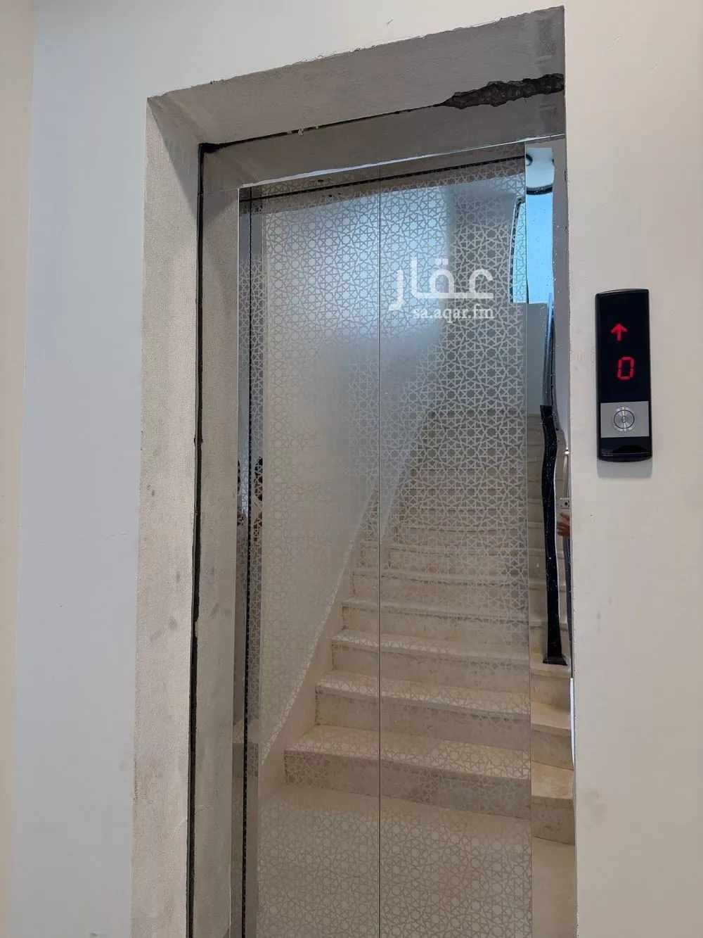 دور 4 غرف في العارض 4