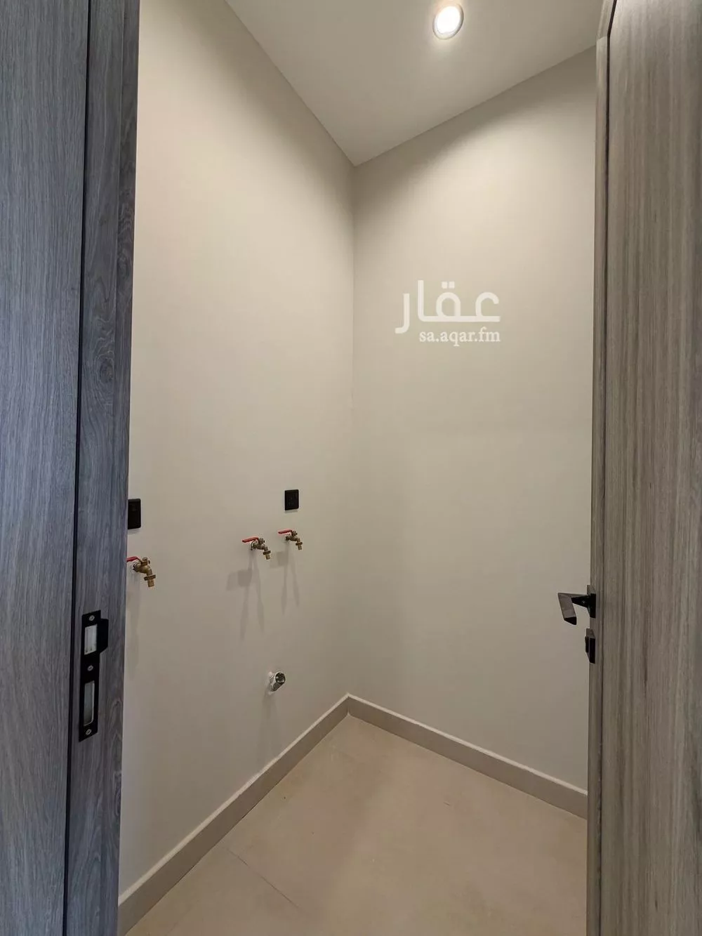 دور 4 غرف في العارض 10