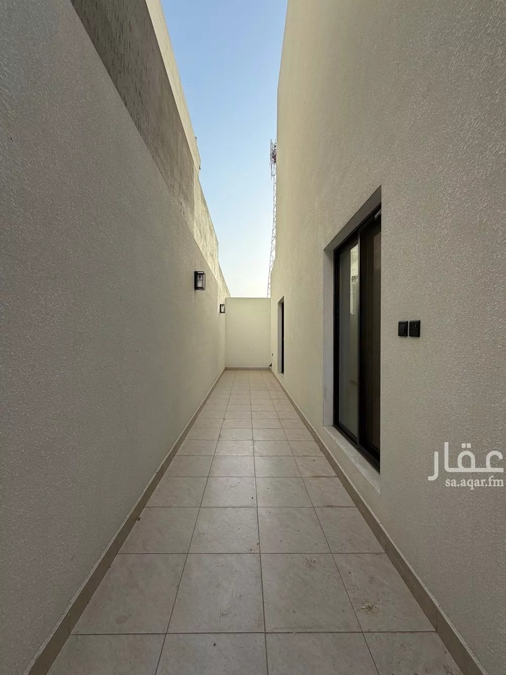 دور 4 غرف في العارض 15