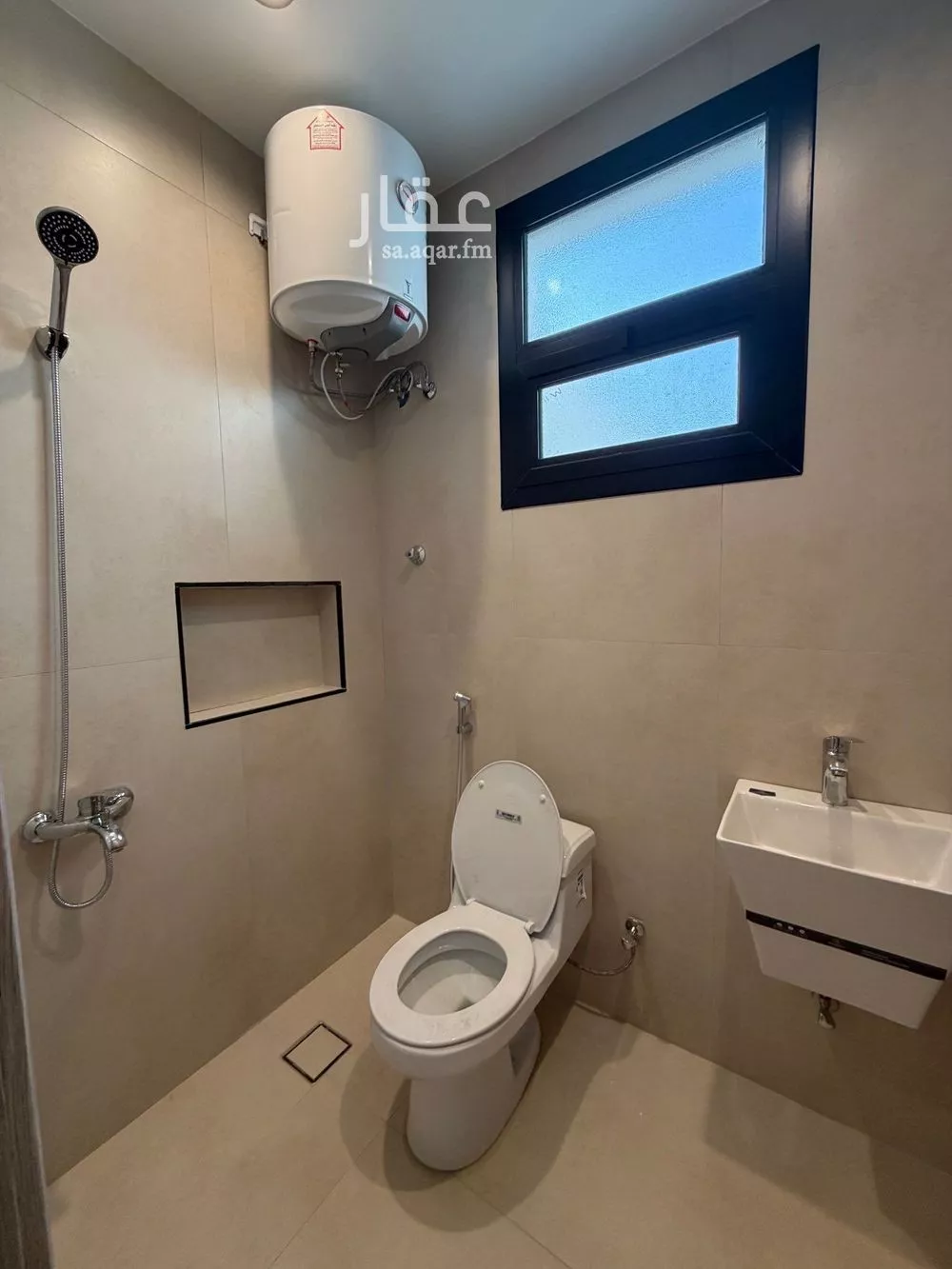 دور 4 غرف في العارض 9