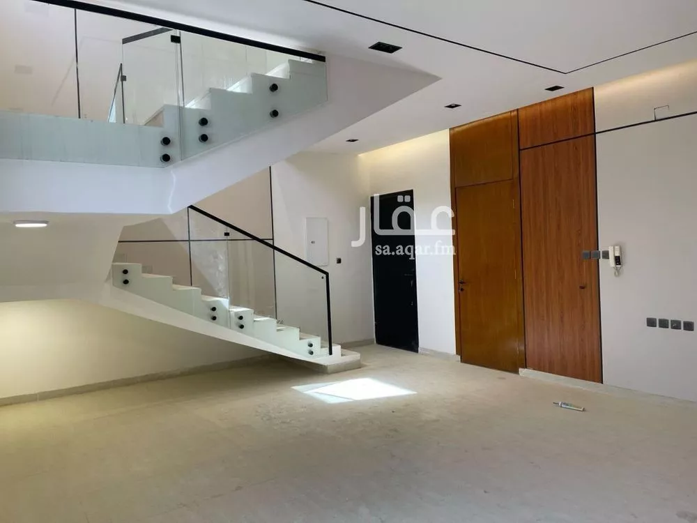 شقة 4 غرف في الرمال 7