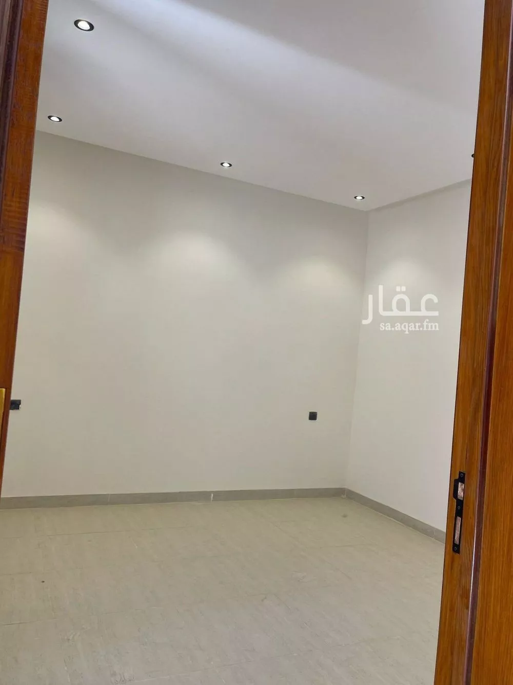 شقة 4 غرف في الرمال 9