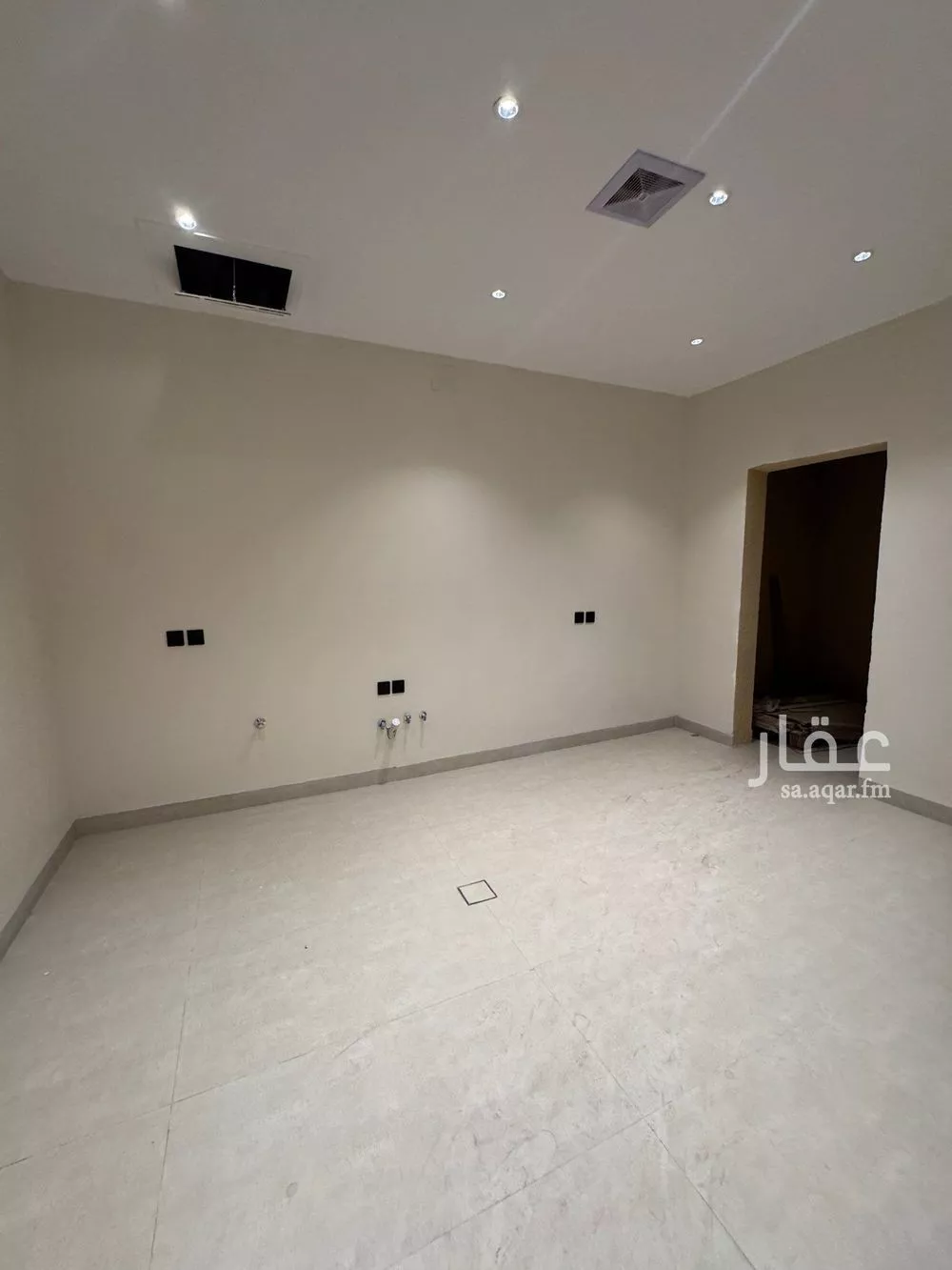 فيلا 5 غرف في طويق 12