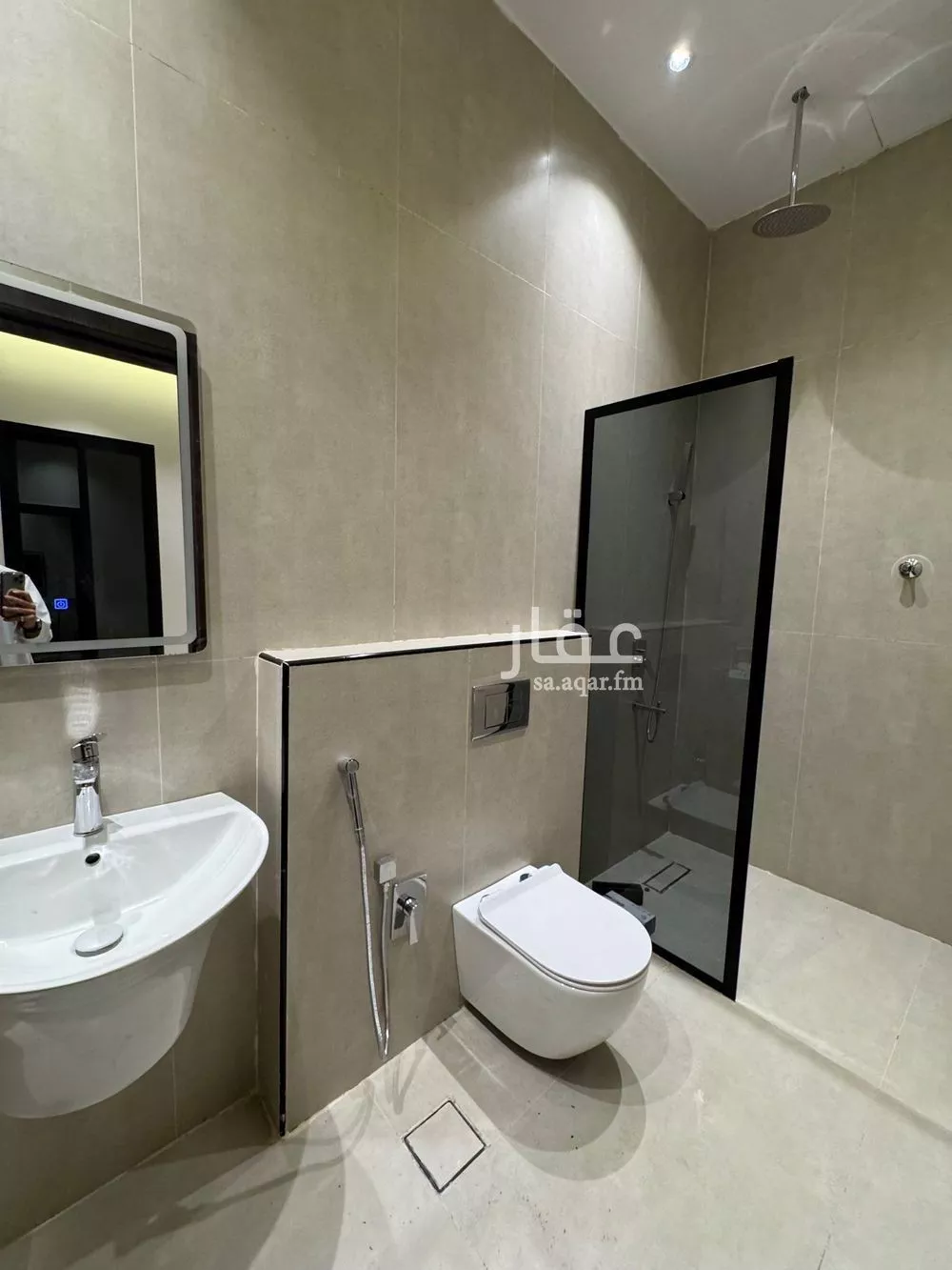 فيلا 5 غرف في طويق 9