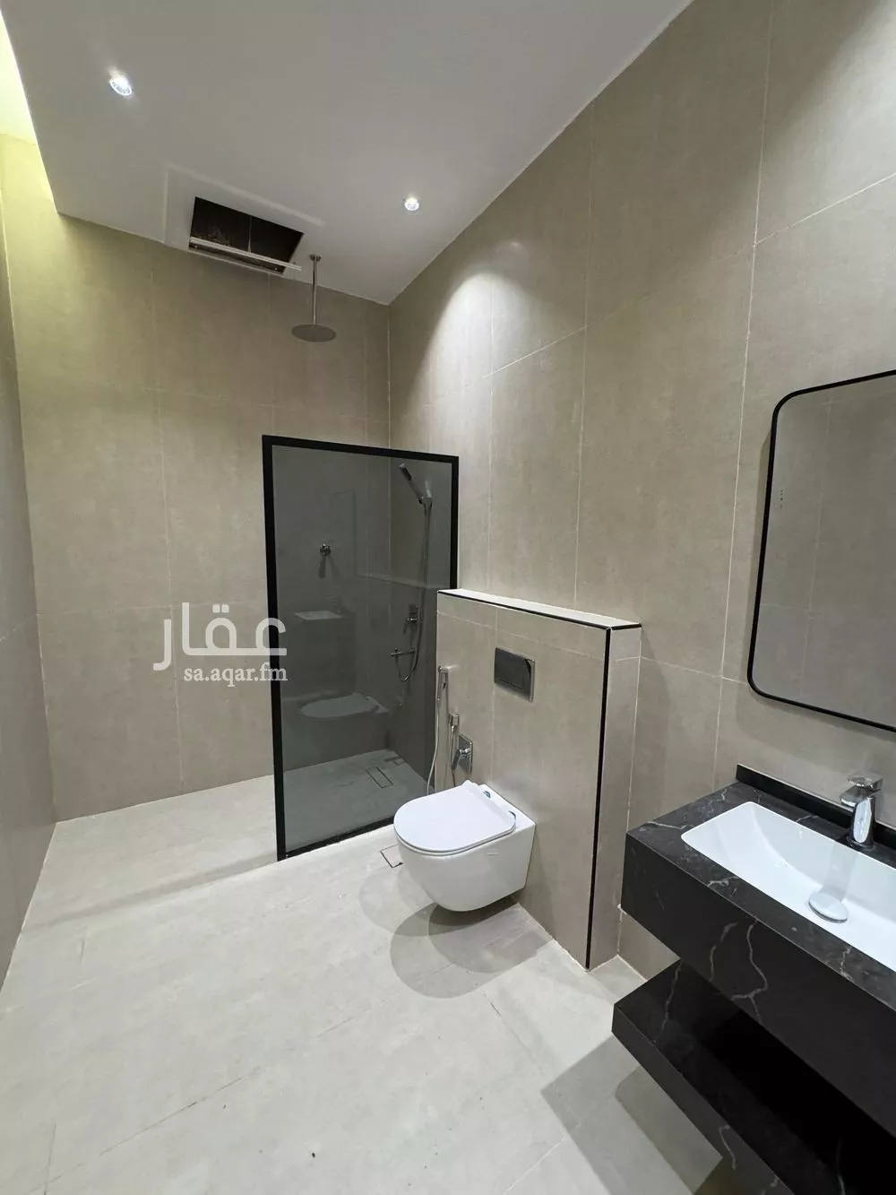 فيلا 5 غرف في طويق 10