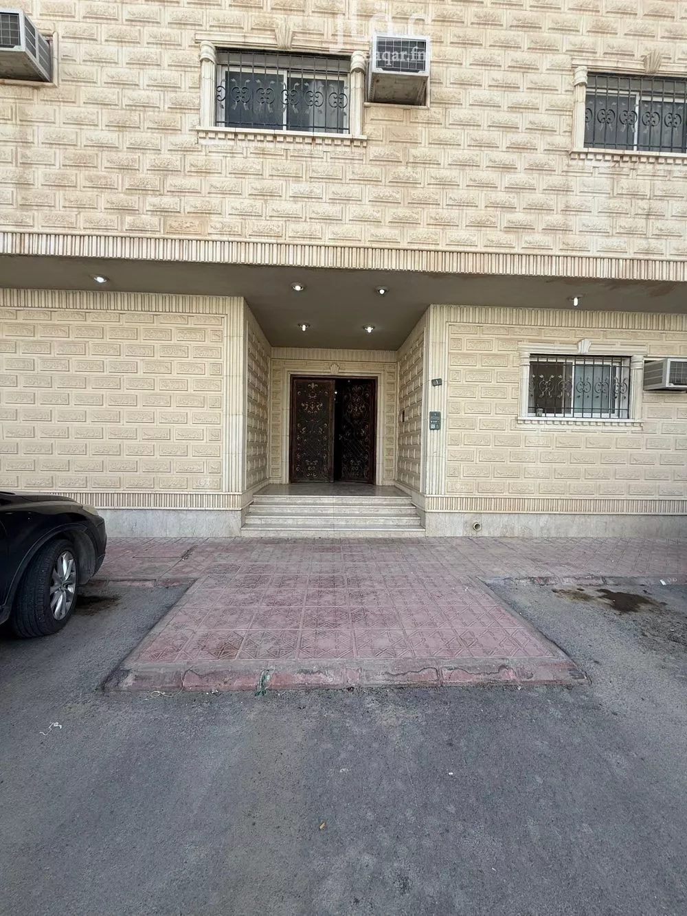 شقة 3 غرف في العقيق 2