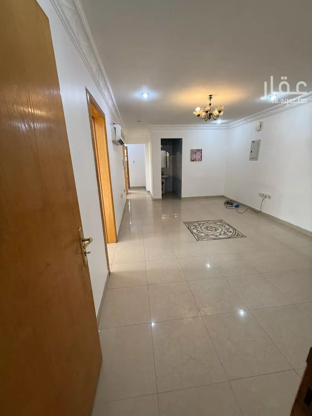 شقة 3 غرف في العقيق 21