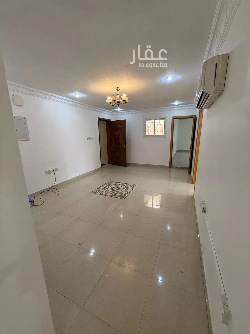 شقة 3 غرف في العقيق 6