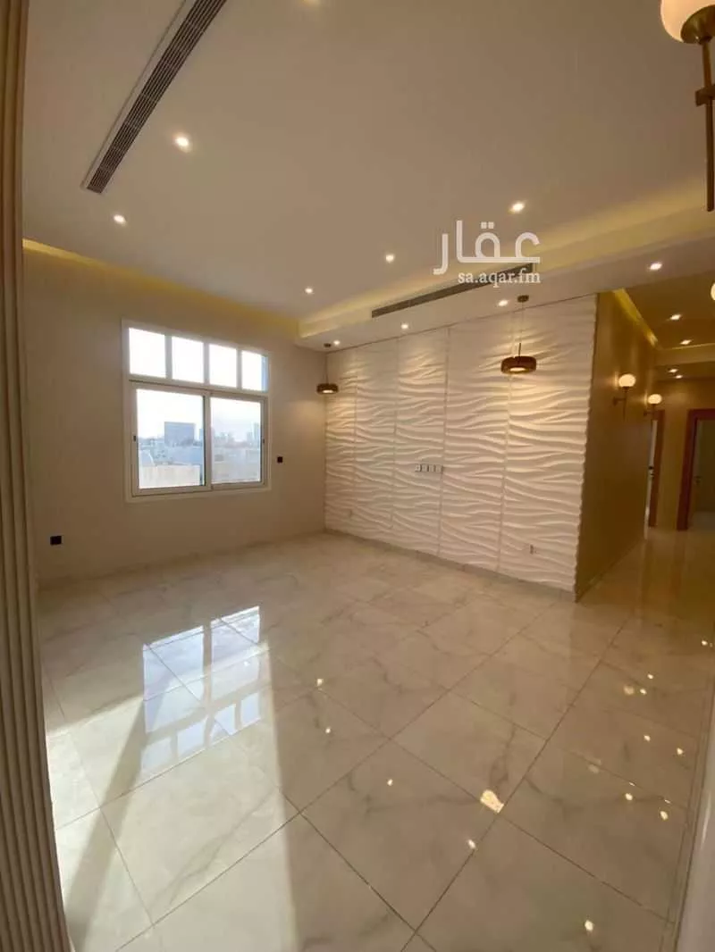 شقة 5 غرف في الروضة 10