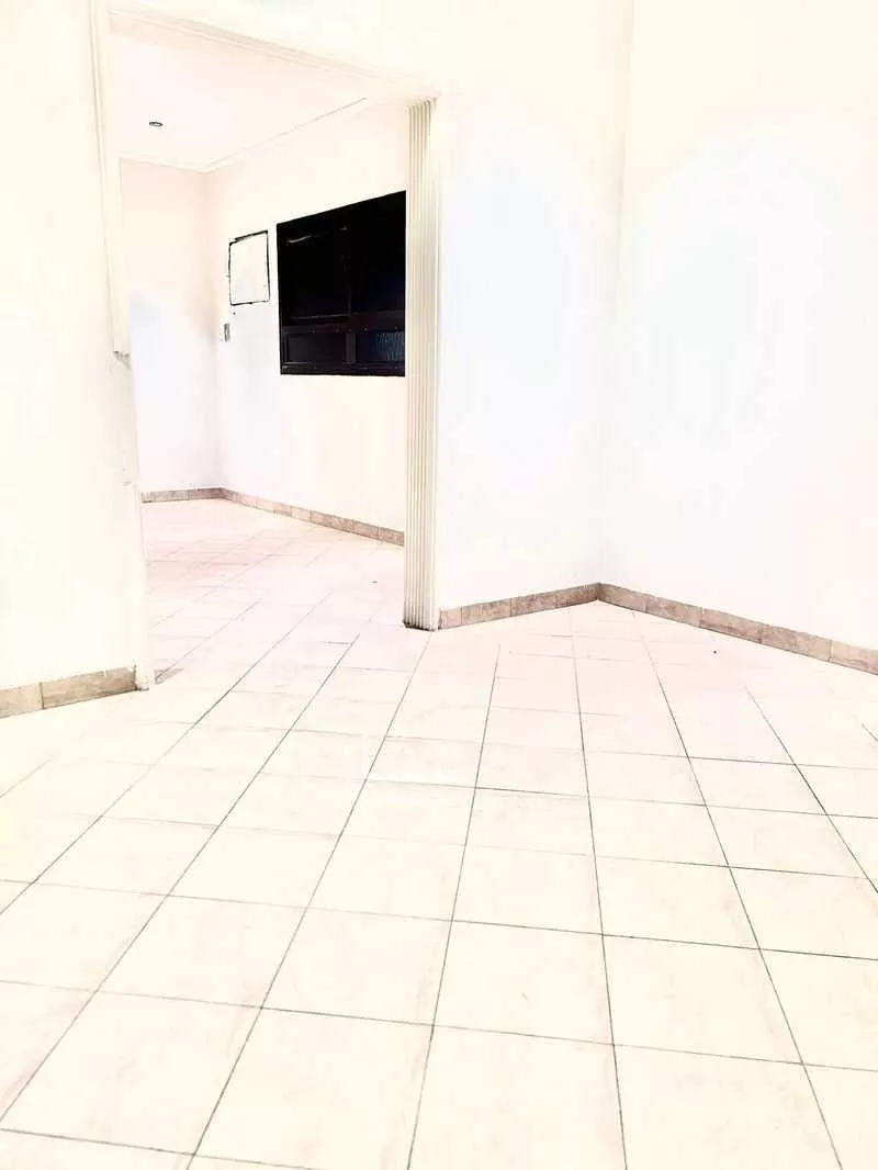 دور 5 غرف في بدر 9