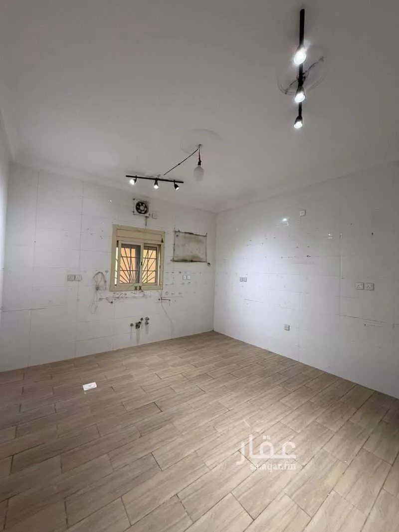 3 bedroom apartment in Al Ajawid 6