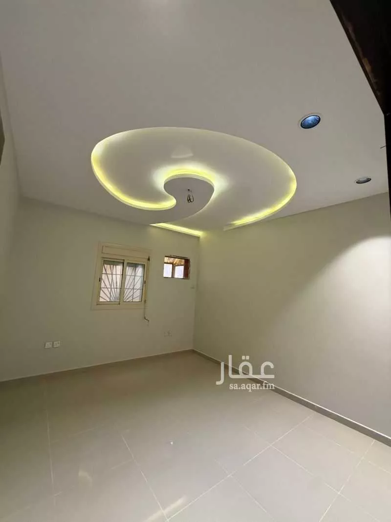 3 bedroom apartment in Al Ajawid 7