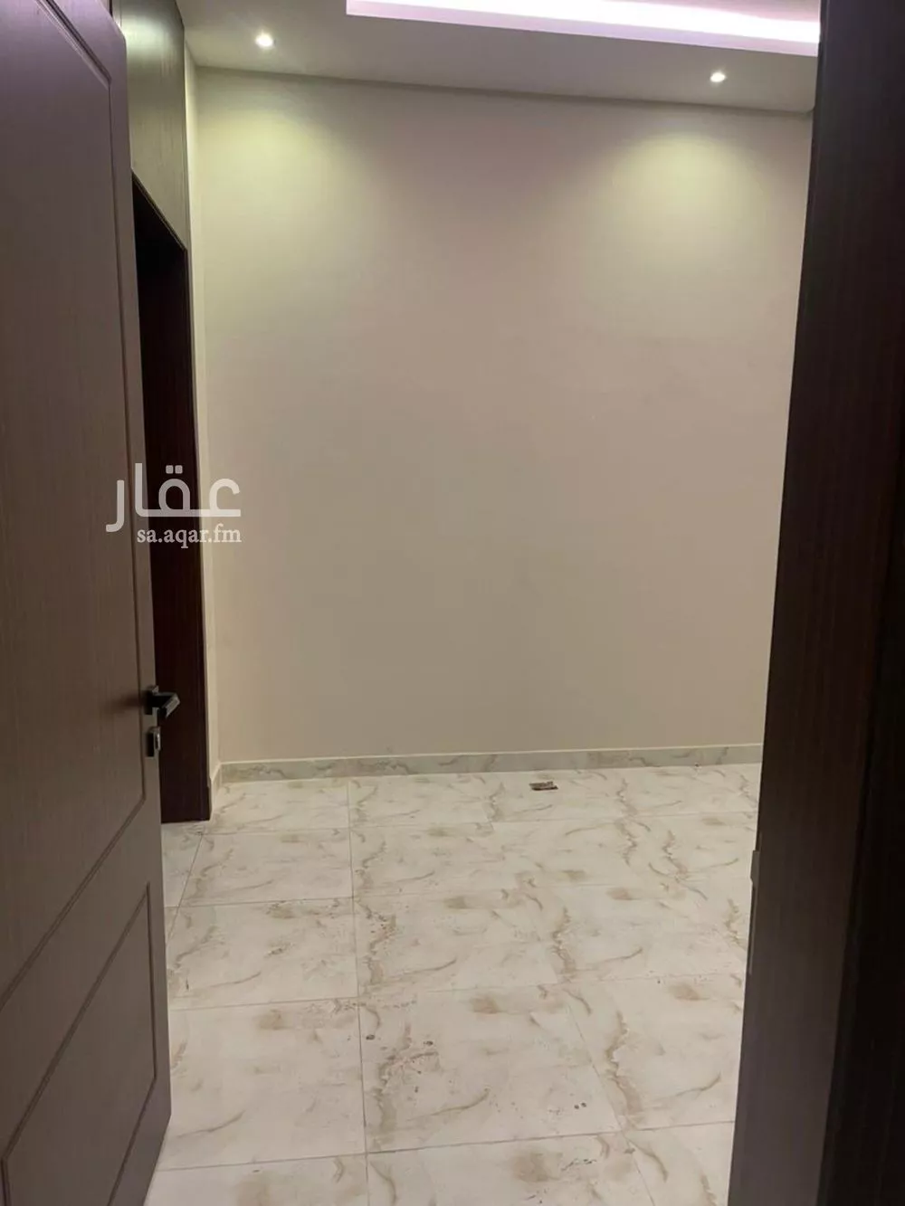 فيلا 7 غرف في الرفيعة 10