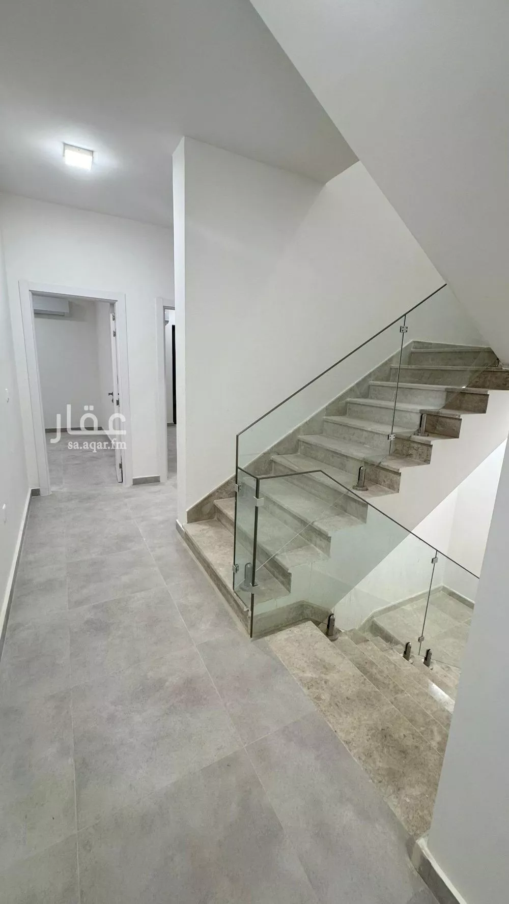 فيلا 3 غرف في النرجس 12