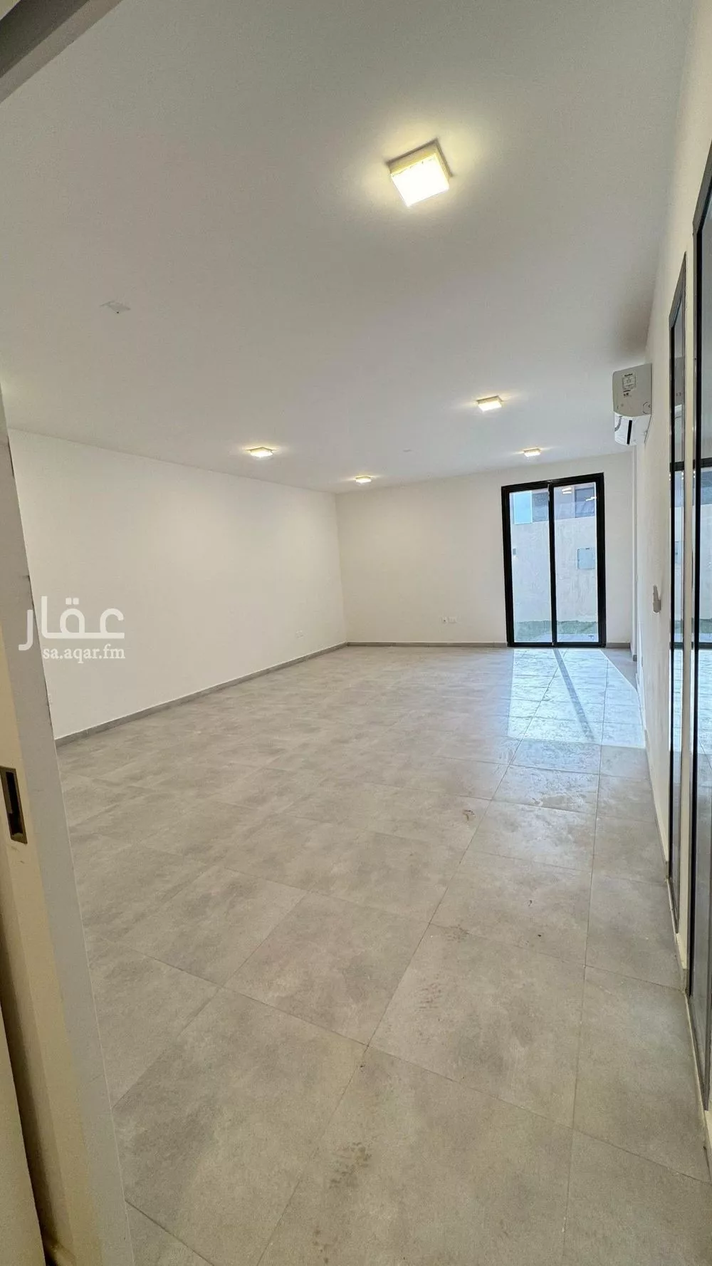 فيلا 3 غرف في النرجس 15