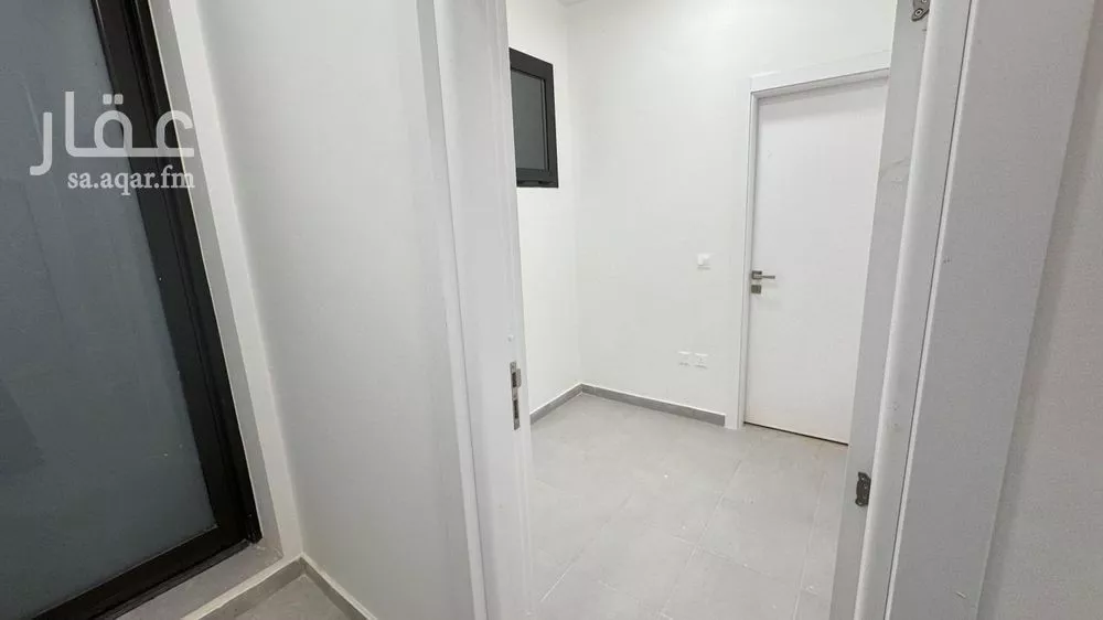 فيلا 3 غرف في النرجس 18