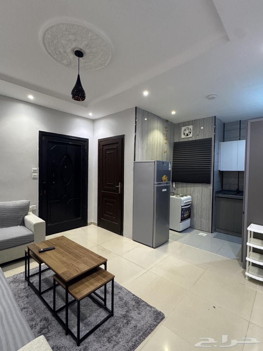 شقة 2 غرف في النعيم 5