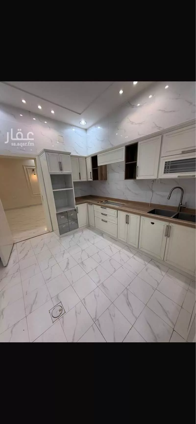 فيلا 7 غرف في الحزم 12