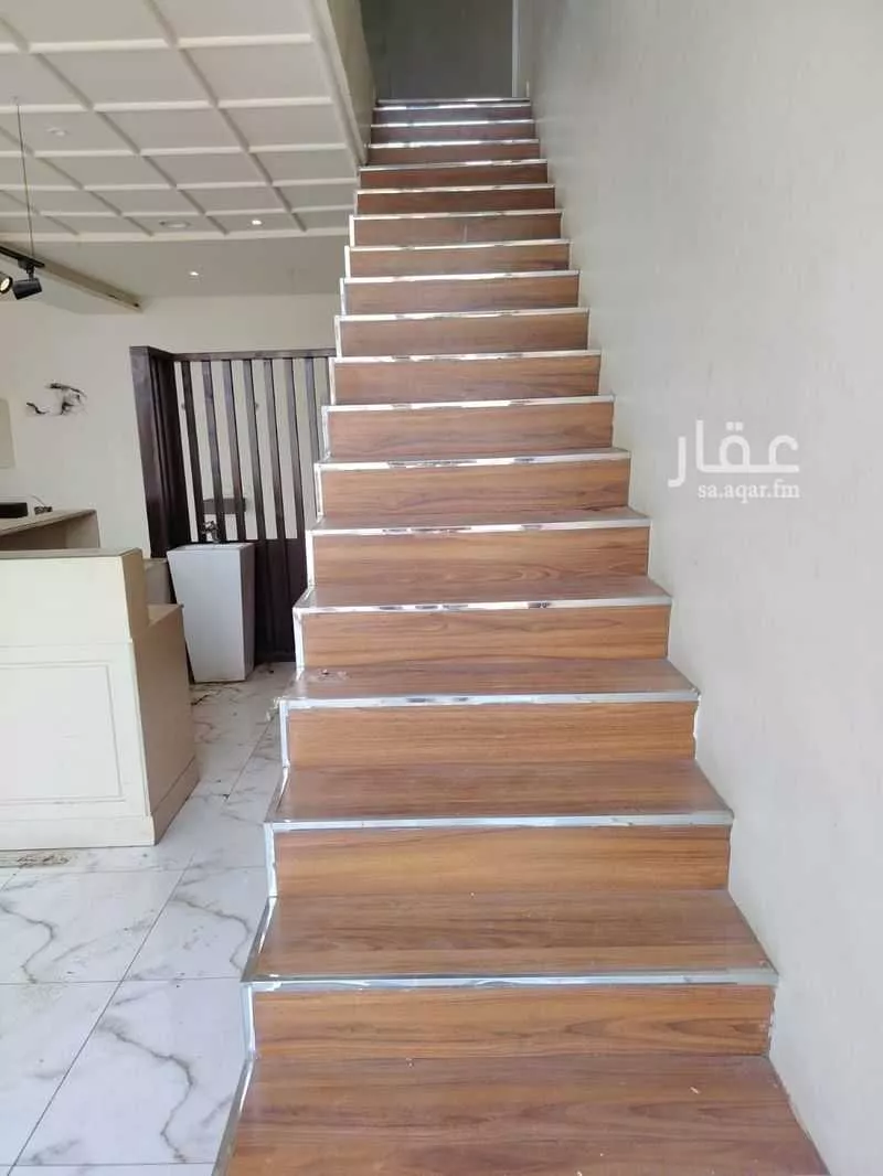 عمارة 1059 م² في الحمدانية 6