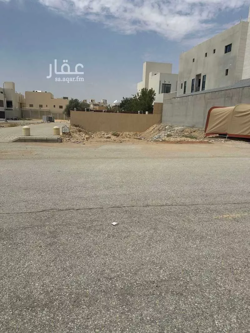 728 sqm land in Al Qairawan 3