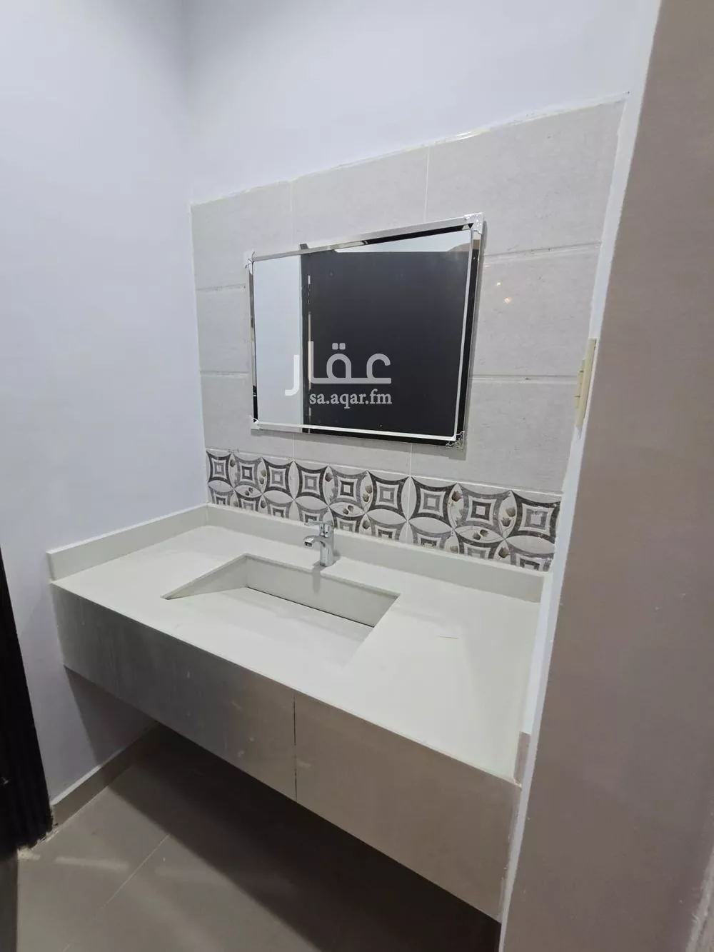 شقة 5 غرف في النور 24