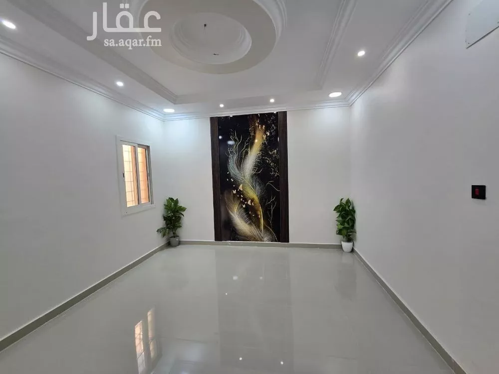 شقة 5 غرف في ضاحية الملك فهد 2