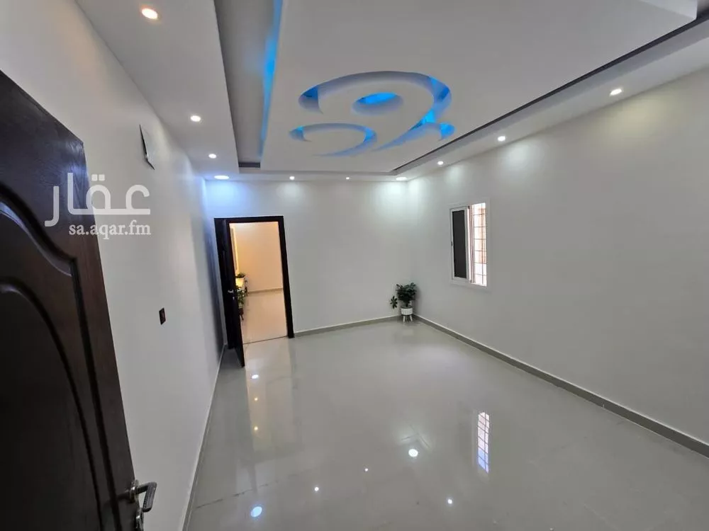 شقة 5 غرف في ضاحية الملك فهد 19