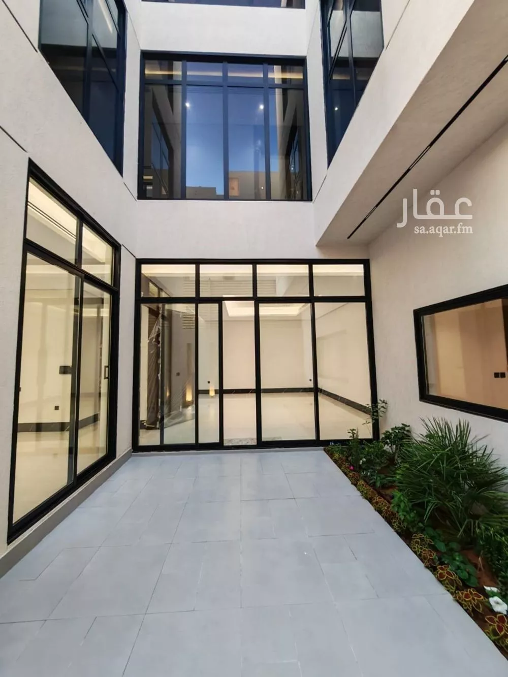 فيلا 5 غرف في الياسمين 8