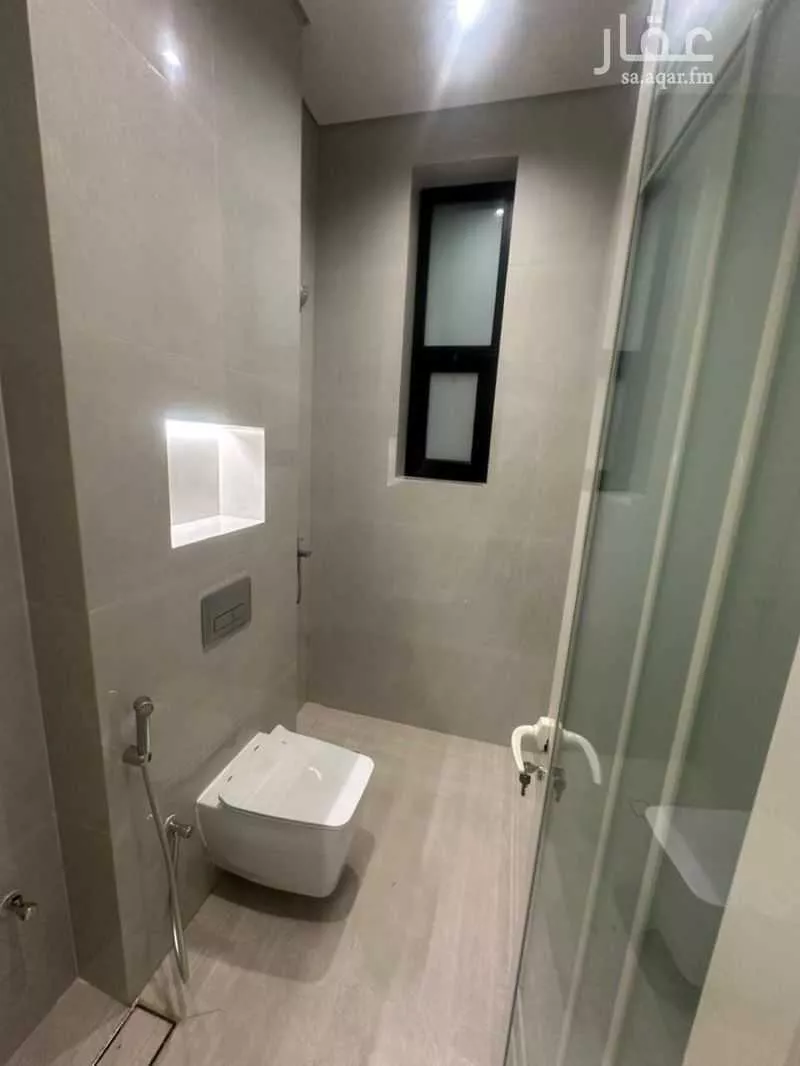 شقة 4 غرف في الشعلة 10