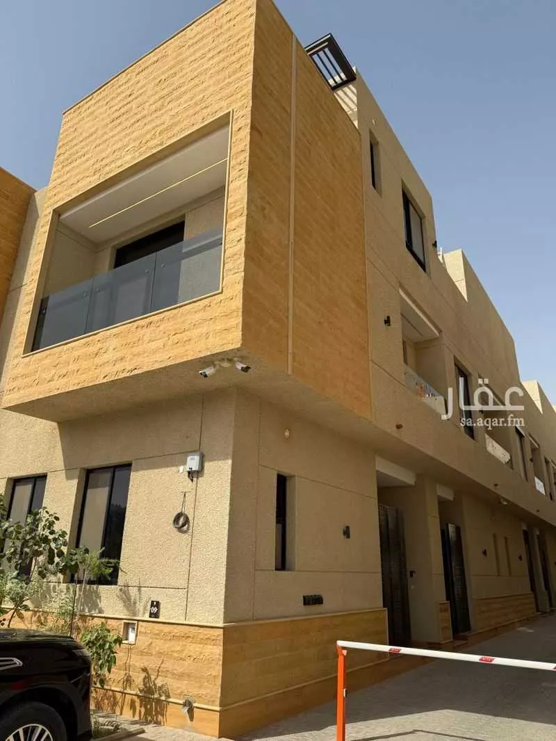 فيلا 4 غرف في العارض 4