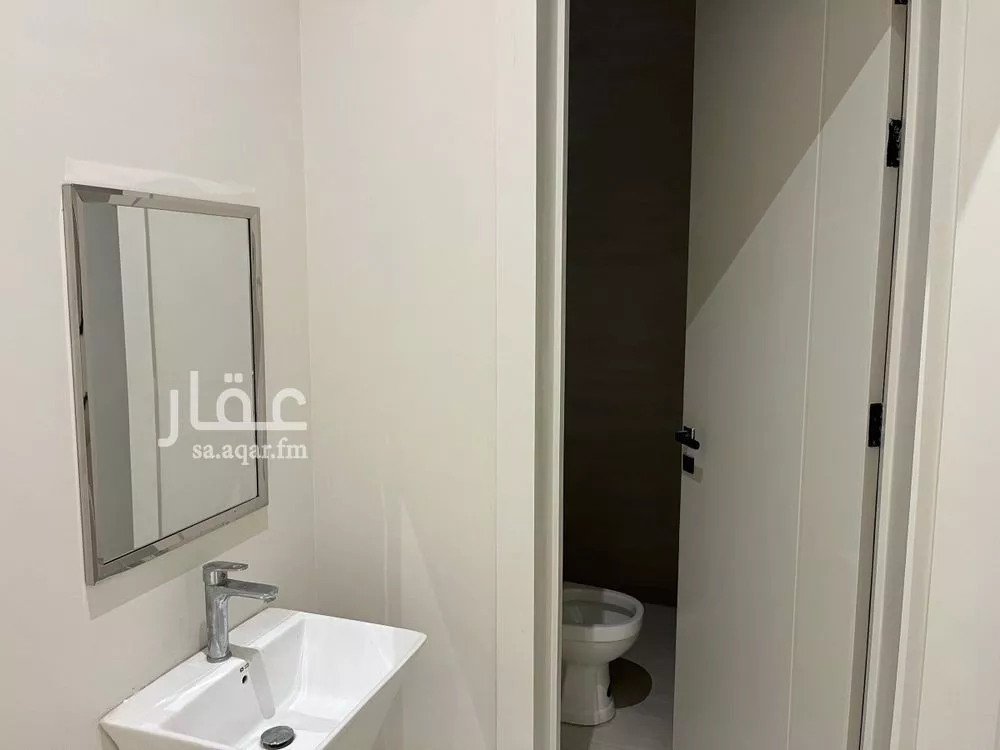 شقة 5 غرف في طويق 22