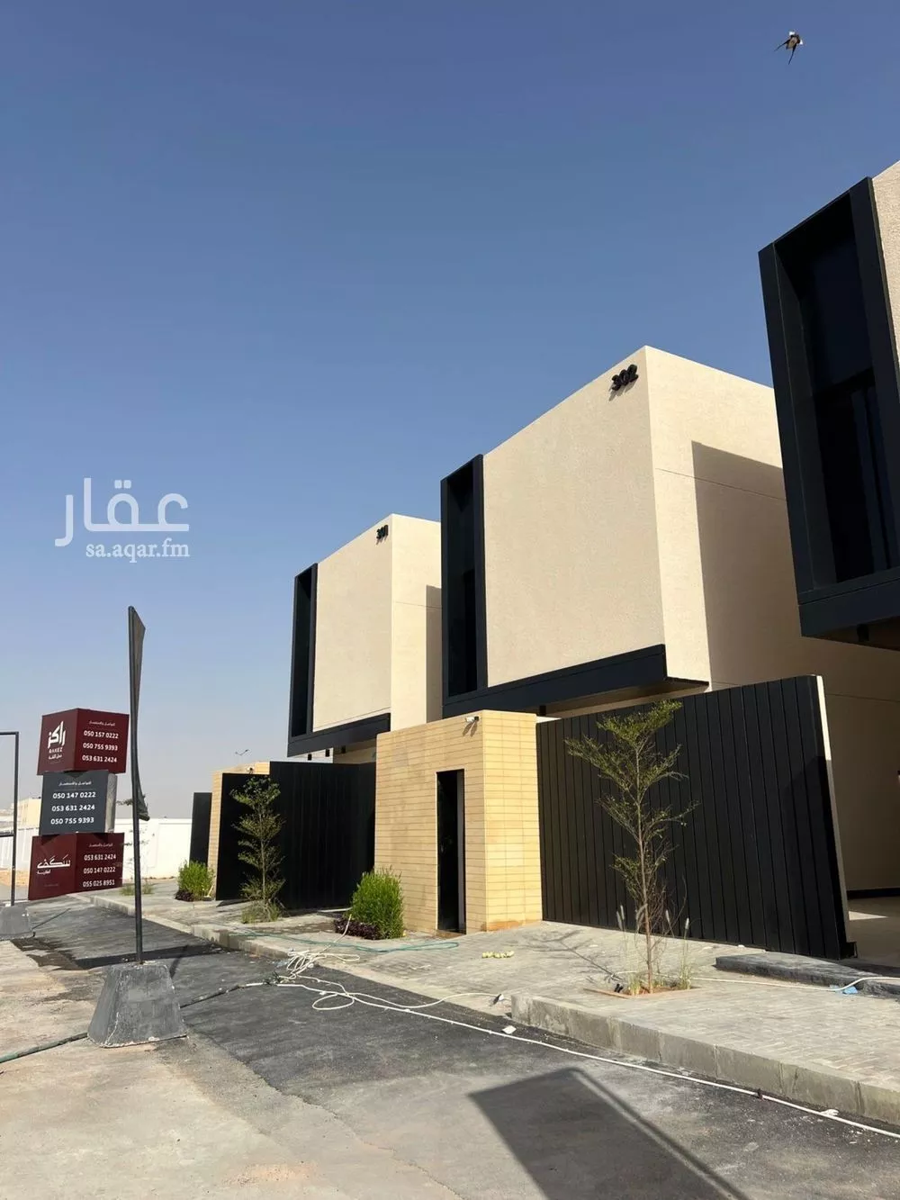 فيلا 5 غرف في العارض 2