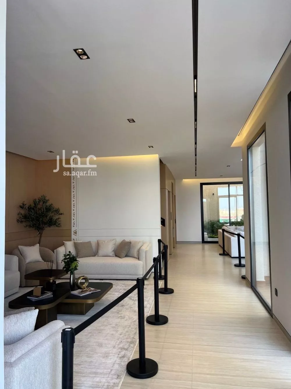 فيلا 5 غرف في العارض 4