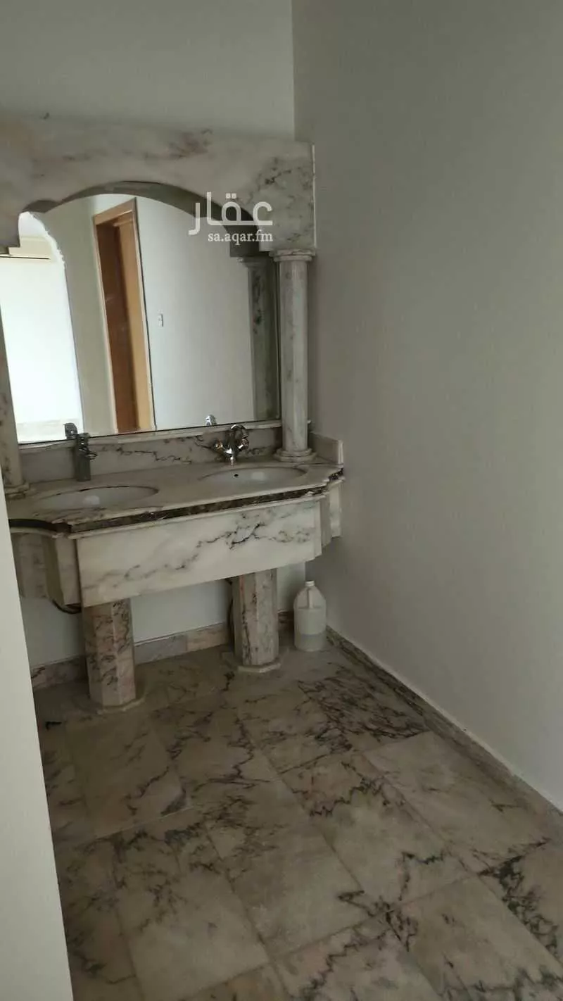 فيلا 7 غرف في الفلاح 11