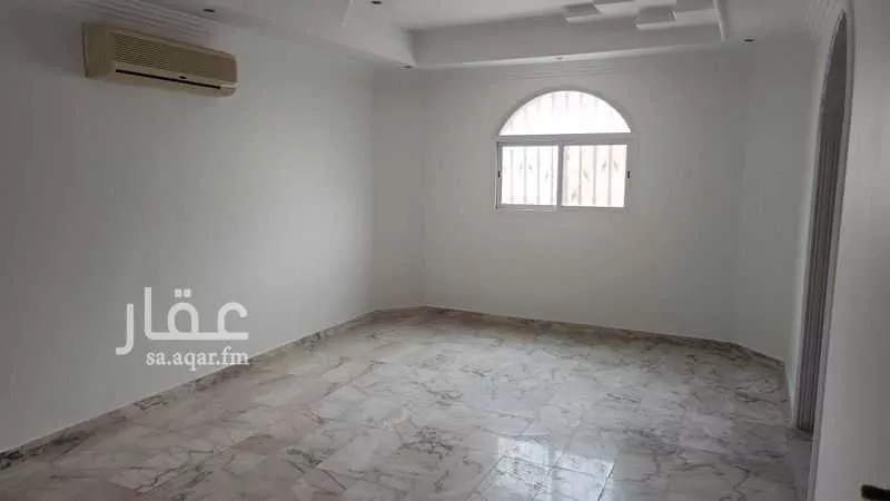 فيلا 7 غرف في الفلاح 8