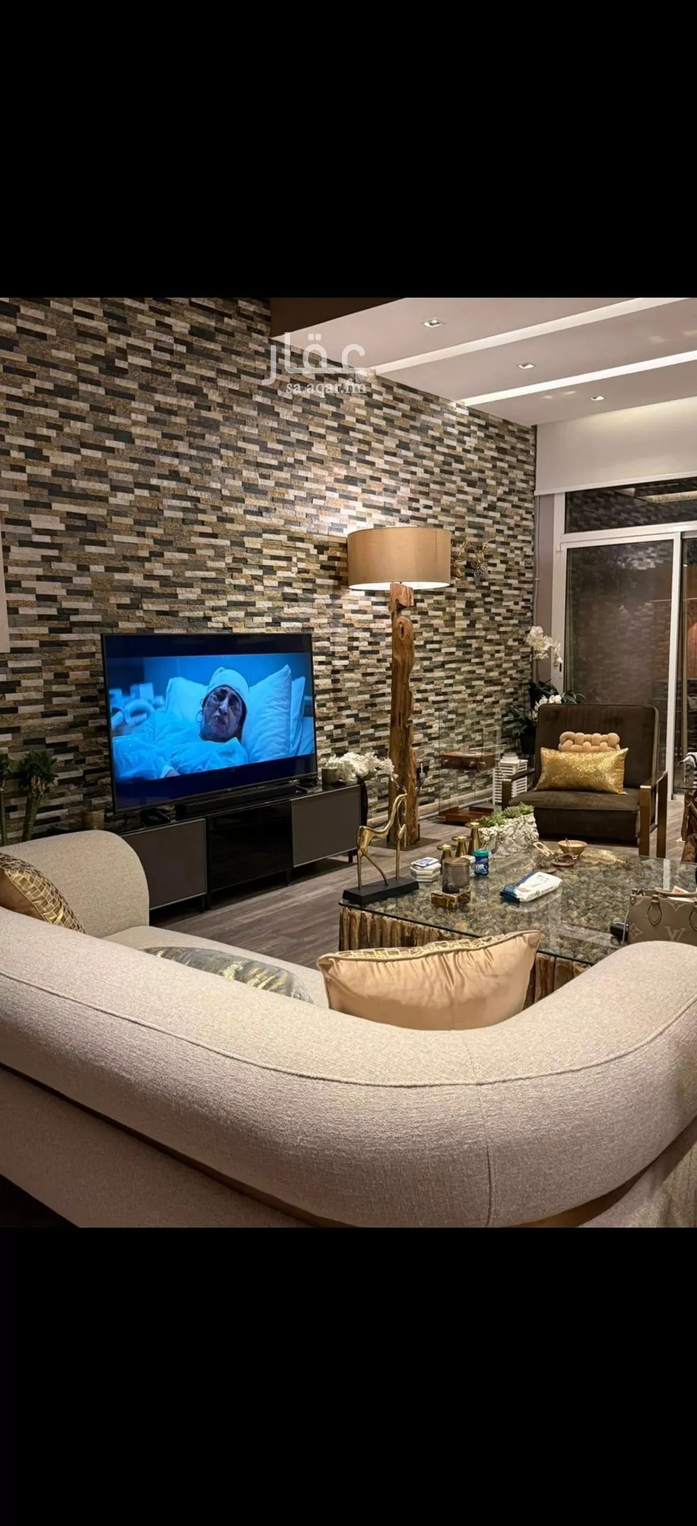 فيلا 5 غرف في عرقة 7