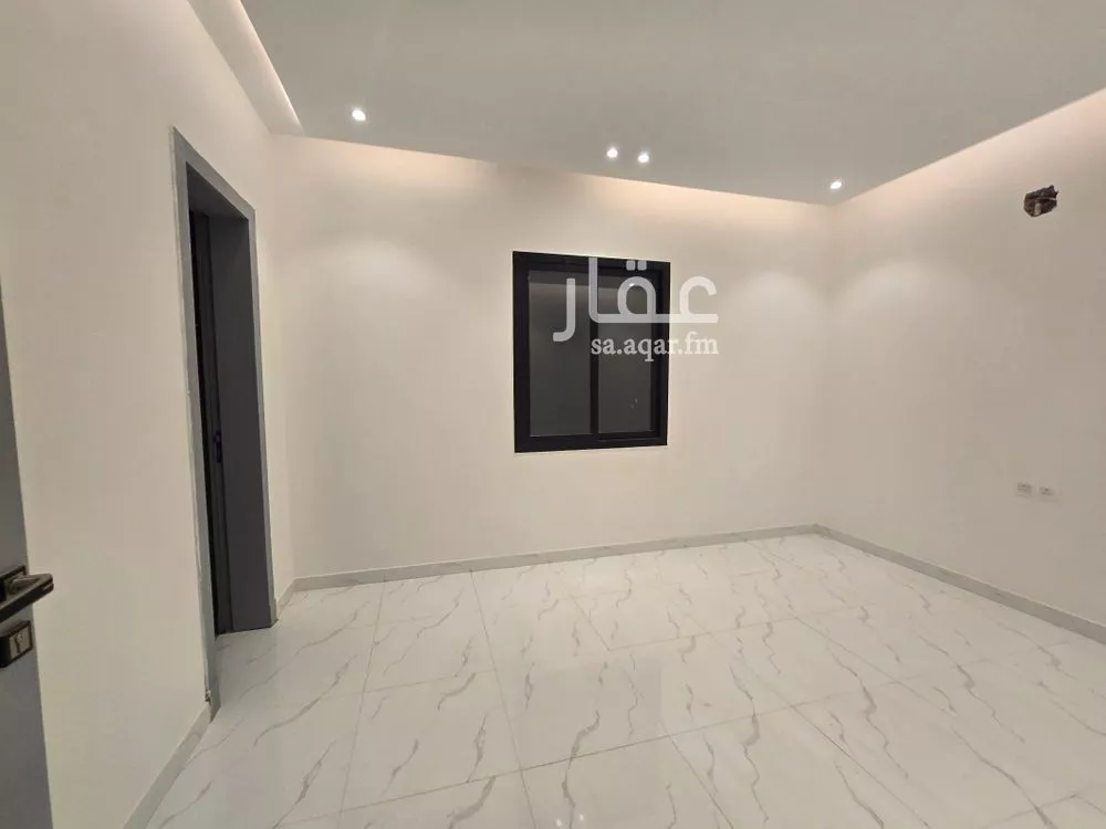 فيلا 6 غرف في العريجاء الوسطى 2