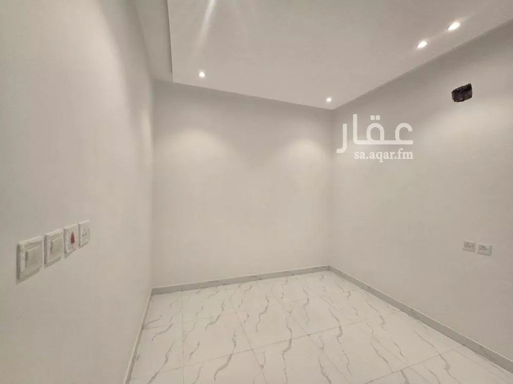 فيلا 6 غرف في العريجاء الوسطى 6