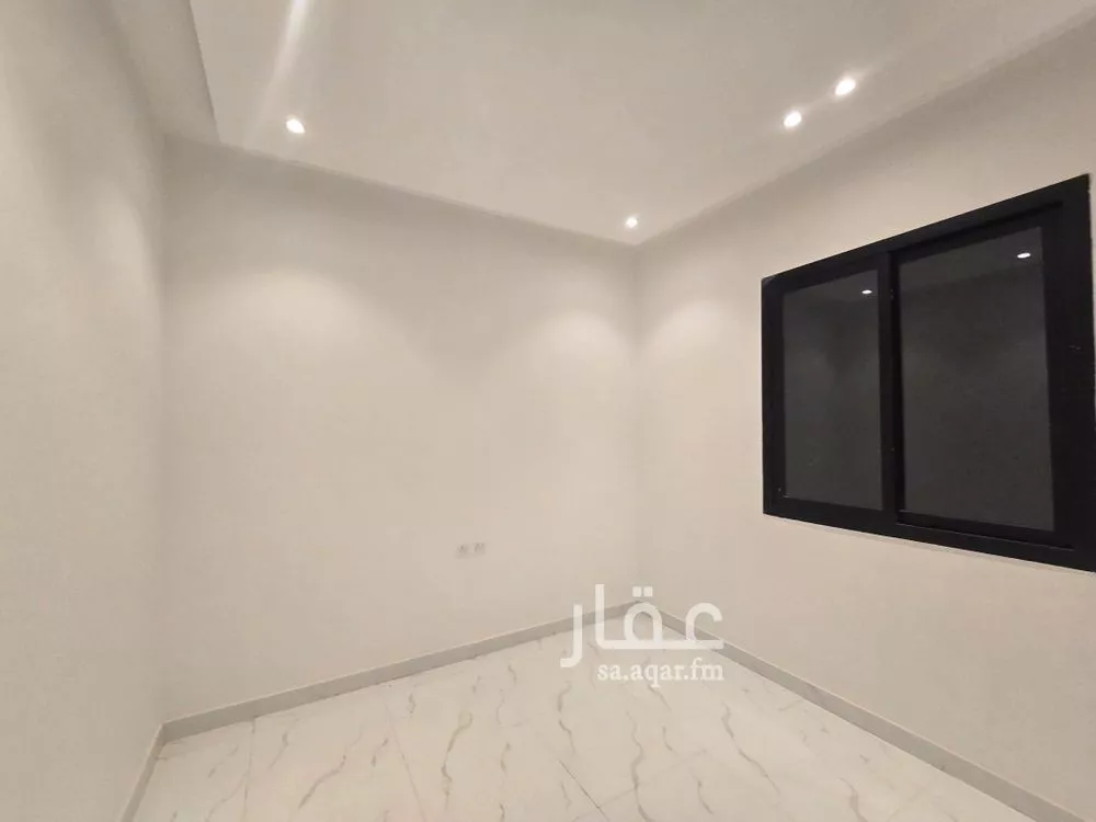 فيلا 6 غرف في العريجاء الوسطى 7