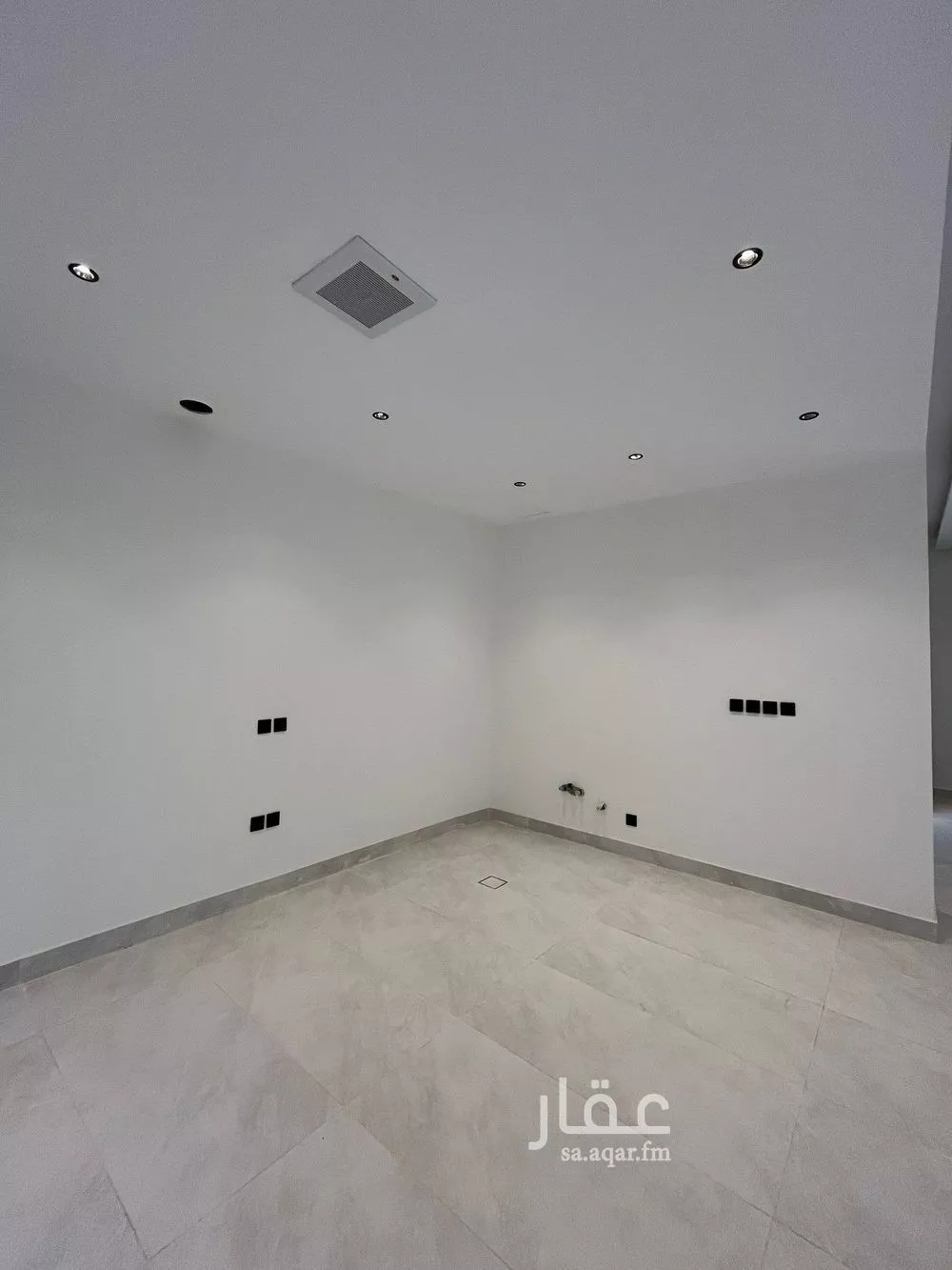 5 bedroom villa in Al Mahdiyyah 5