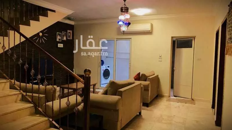 فيلا 6 غرف في الزهور 4