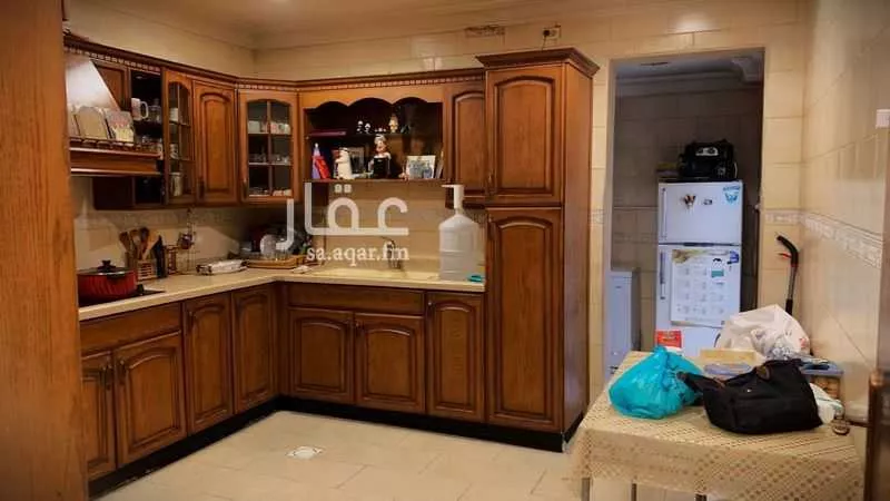 فيلا 6 غرف في الزهور 7