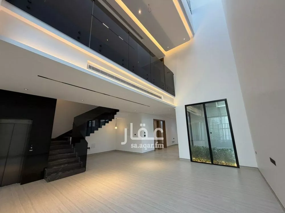 6 bedroom villa in Al Aridh 5